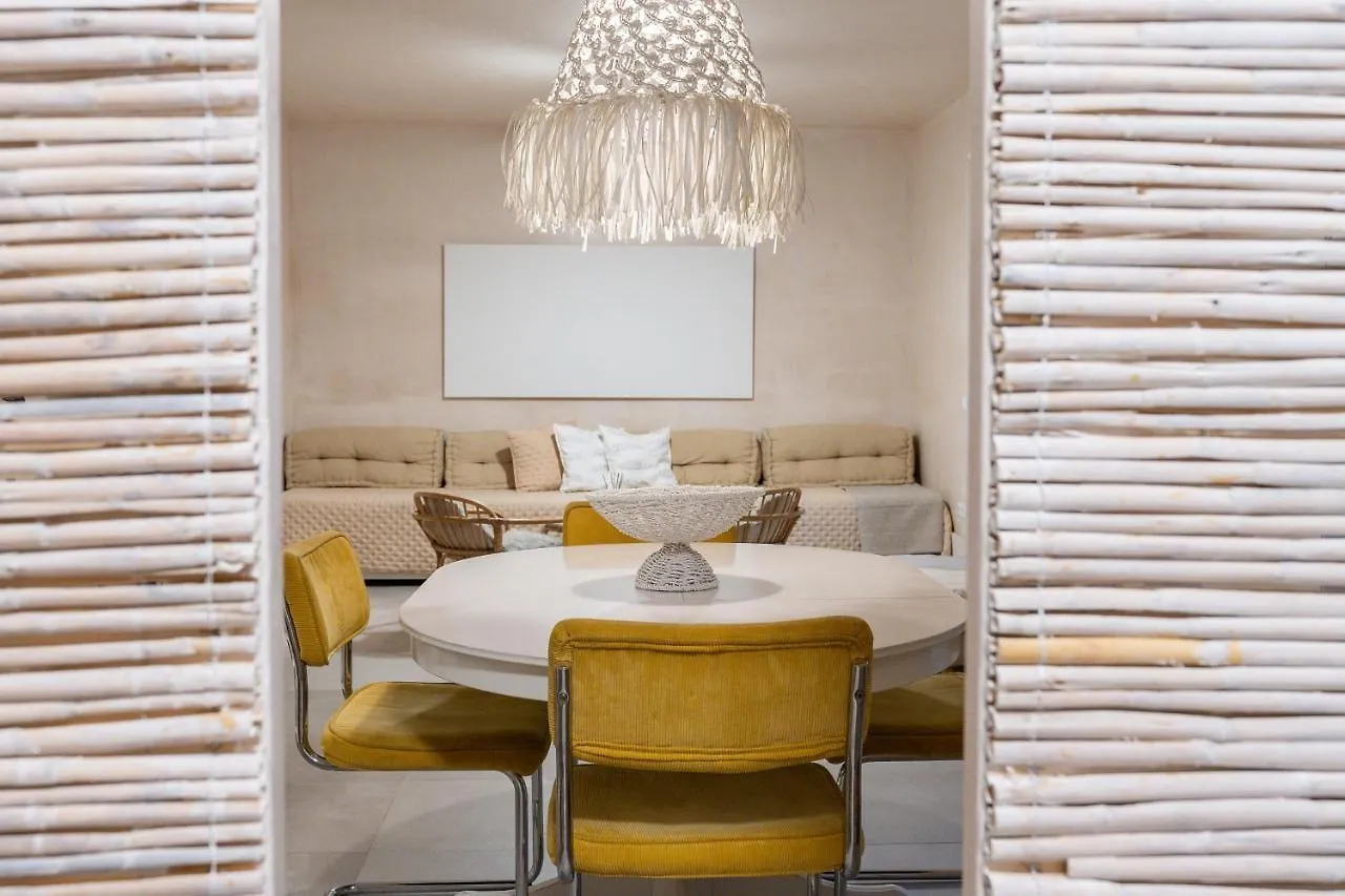 Apartamento Exclusivo Bajo frente al mar - Playa la Caleta Málaga