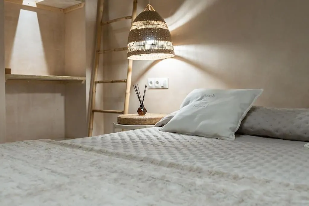 Apartamento Exclusivo Bajo frente al mar - Playa la Caleta Málaga 0*,  España