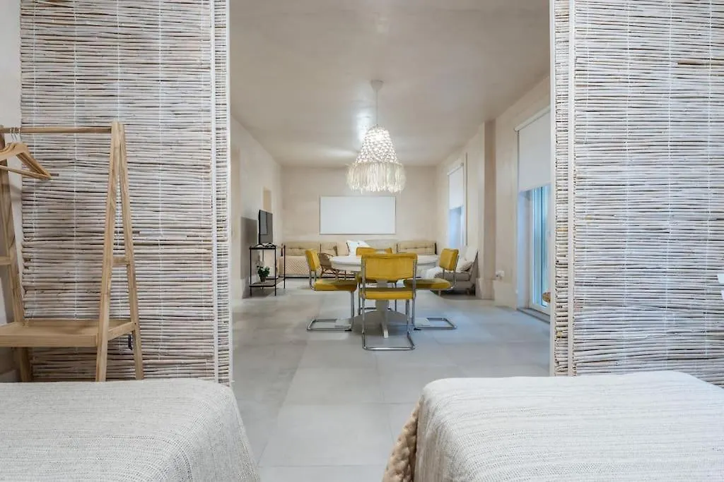 Apartamento Exclusivo Bajo frente al mar - Playa la Caleta Málaga