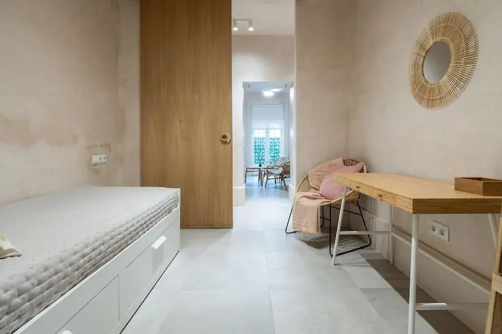Apartamento Exclusivo Bajo frente al mar - Playa la Caleta Málaga
