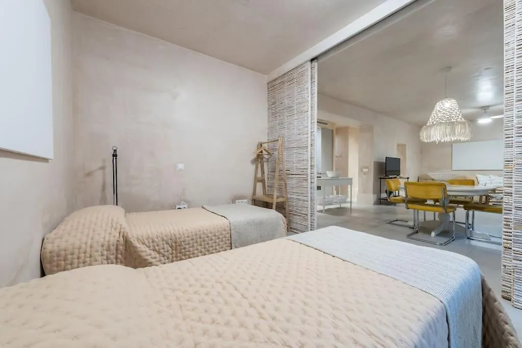 Apartamento Exclusivo Bajo frente al mar - Playa la Caleta Málaga 0*,  España