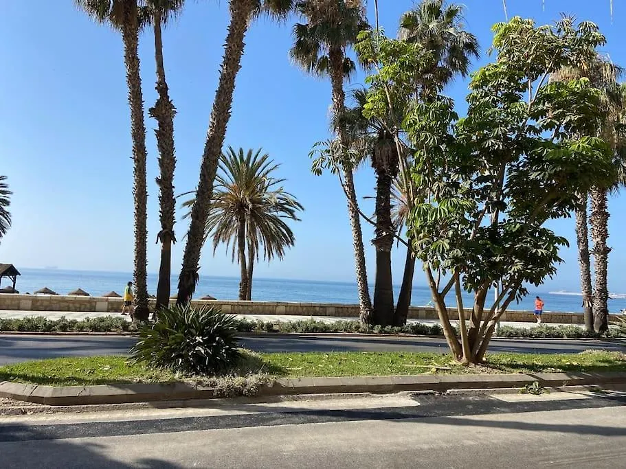 Apartamento Exclusivo Bajo frente al mar - Playa la Caleta Málaga